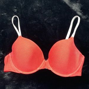 Victoria’s Secret cotton 36D bra